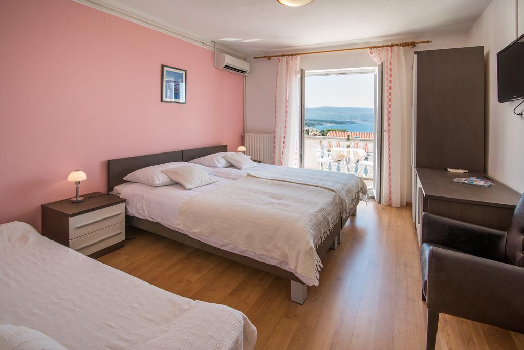B&B Villa Ana Đảo Krk Ngoại thất bức ảnh