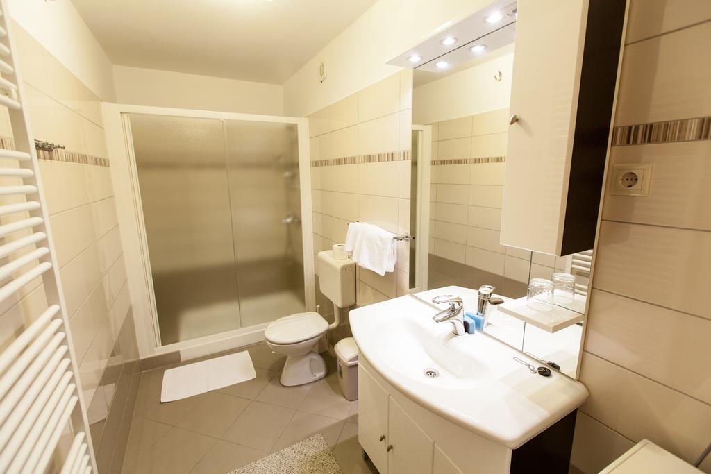 B&B Villa Ana Đảo Krk Ngoại thất bức ảnh