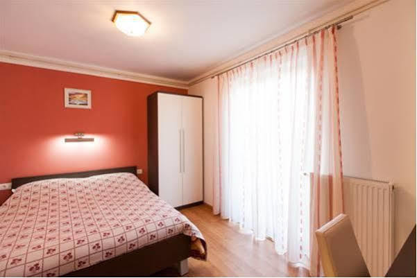 B&B Villa Ana Đảo Krk Ngoại thất bức ảnh