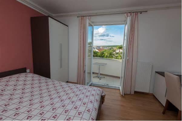 B&B Villa Ana Đảo Krk Ngoại thất bức ảnh