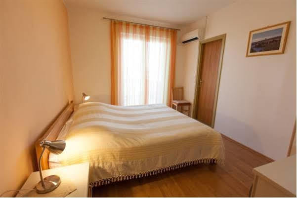 B&B Villa Ana Đảo Krk Ngoại thất bức ảnh